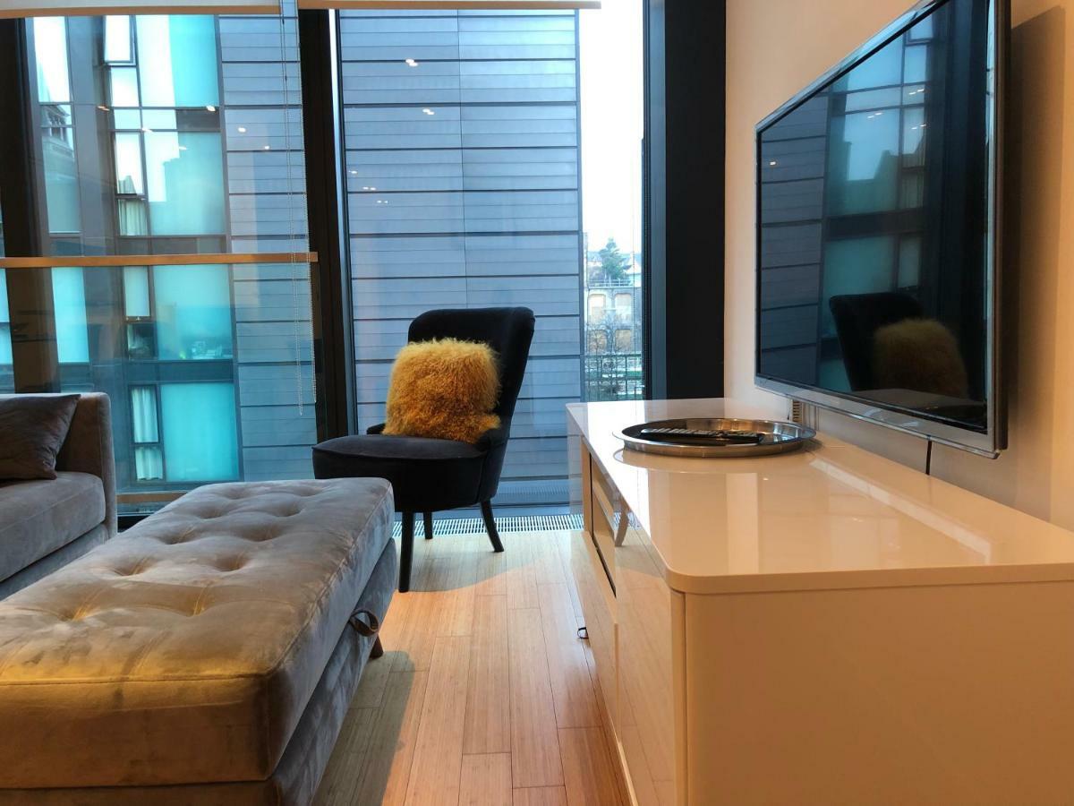 2 Bed Apartment At Quartermile Edimburgo Esterno foto