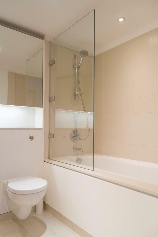 2 Bed Apartment At Quartermile Edimburgo Esterno foto