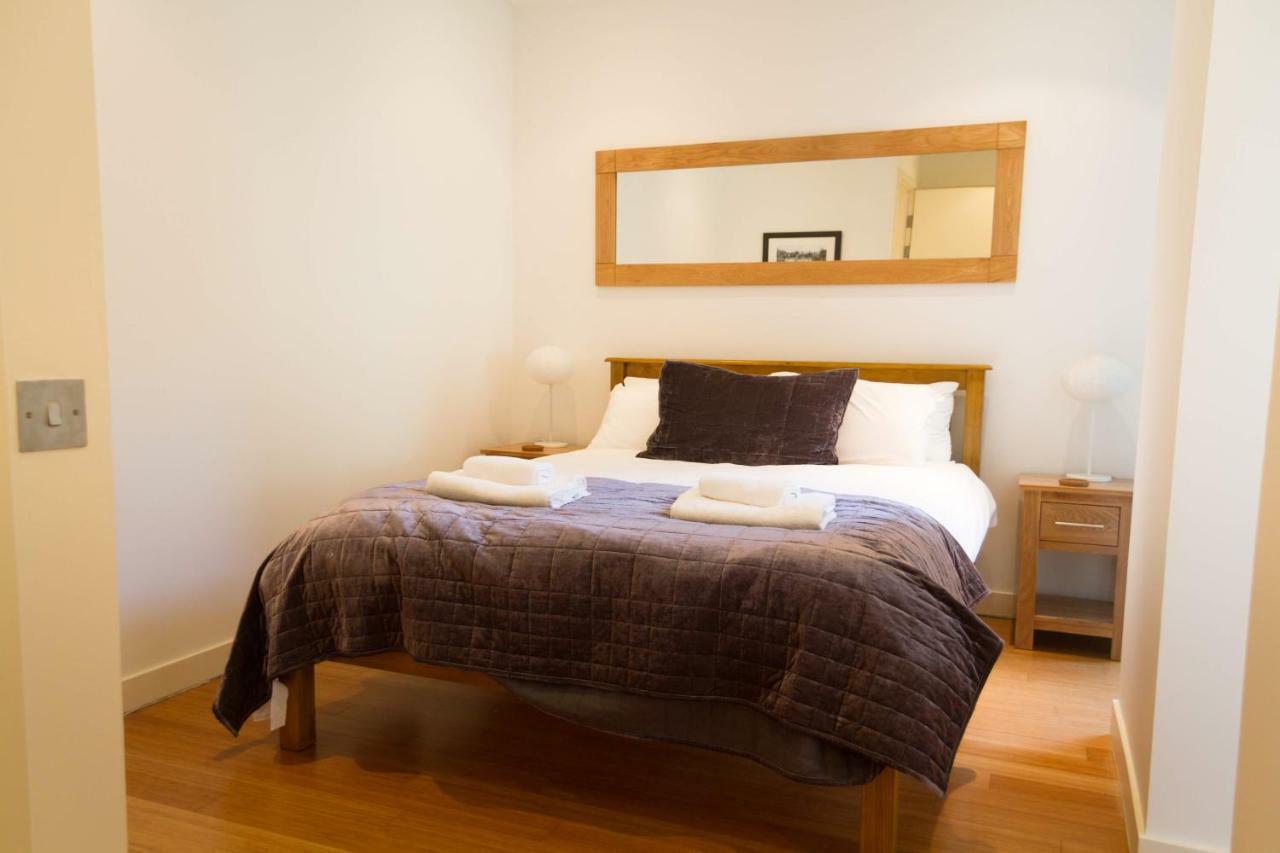 2 Bed Apartment At Quartermile Edimburgo Esterno foto