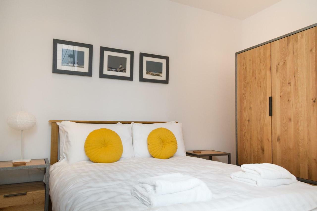 2 Bed Apartment At Quartermile Edimburgo Esterno foto