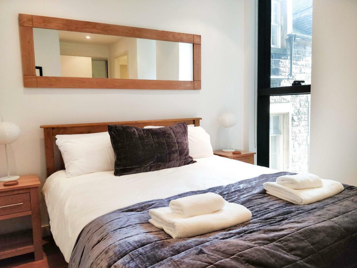 2 Bed Apartment At Quartermile Edimburgo Esterno foto