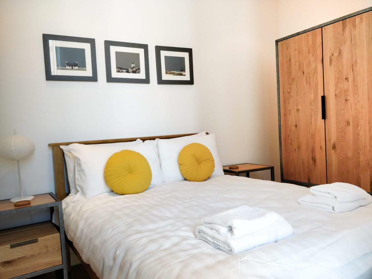 2 Bed Apartment At Quartermile Edimburgo Esterno foto